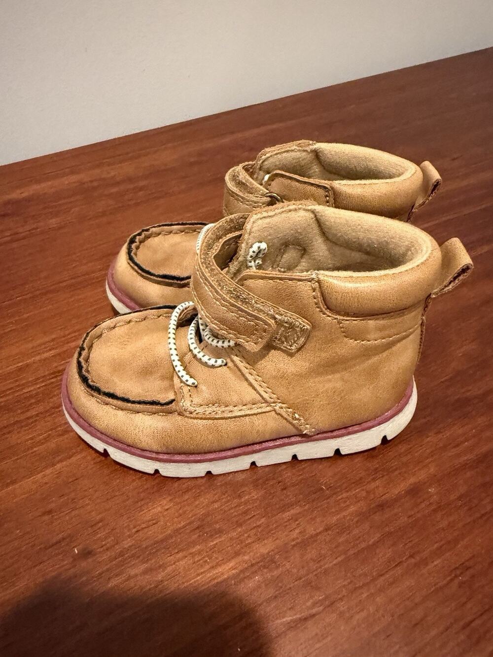 OshKosh B’gosh Cruz Toddler Boys Shoes Size 5M Brown Ankle Boots Hook Loop